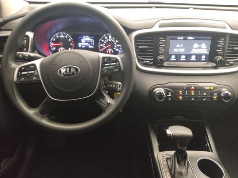 Used 2020 Kia Sorento L FWD image 22