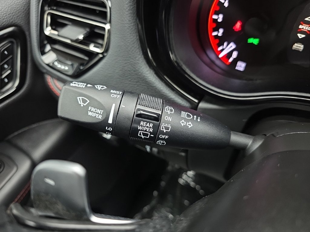Used 2025 Dodge Durango R/T AWD/4WD image 29