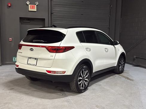 Used 2019 Kia Sportage EX w/ EX Premium Package AWD/4WD image 4