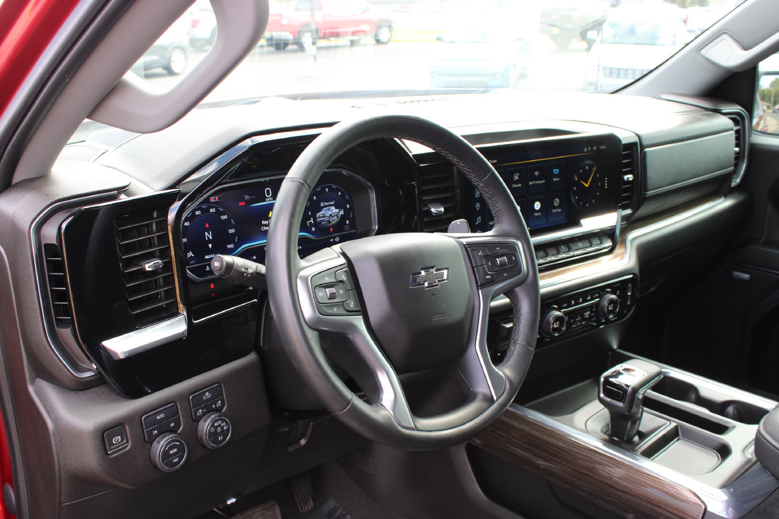 Used 2024 Chevrolet Silverado 1500 RST w/ Convenience Package II AWD/4WD image 10