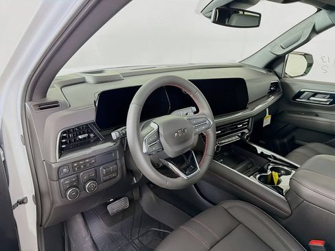 New 2026 Chevrolet Suburban RST w/ Comfort Package AWD/4WD image 9