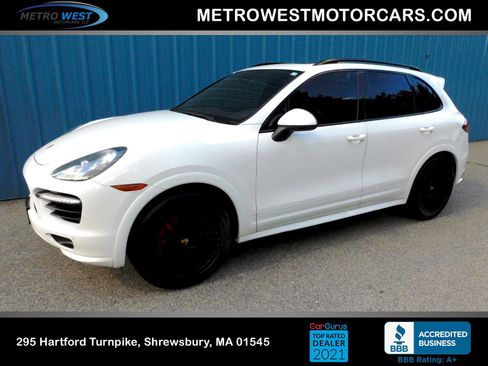 Used 2014 Porsche Cayenne GTS image 1