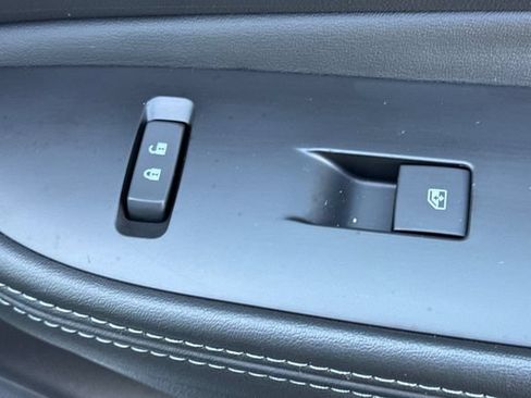 Used 2022 Buick Encore Preferred w/ Safety Package AWD/4WD image 22