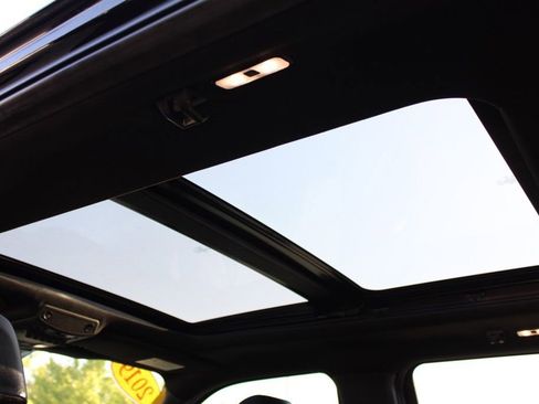 Used 2019 Ford F150 Raptor w/ Equipment Group 802A Luxury image 26