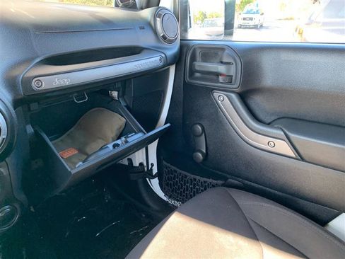 Used 2014 Jeep Wrangler Willys Wheeler image 36