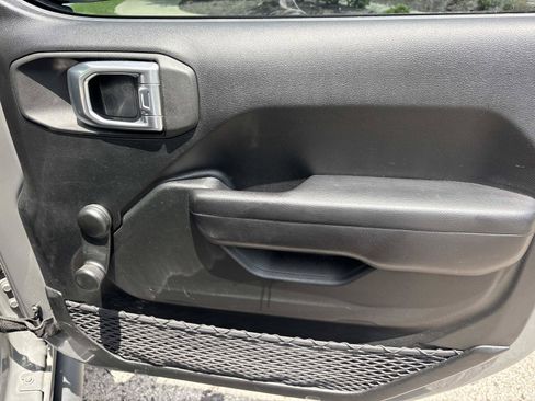 Used 2018 Jeep Wrangler Unlimited Sport AWD/4WD image 33