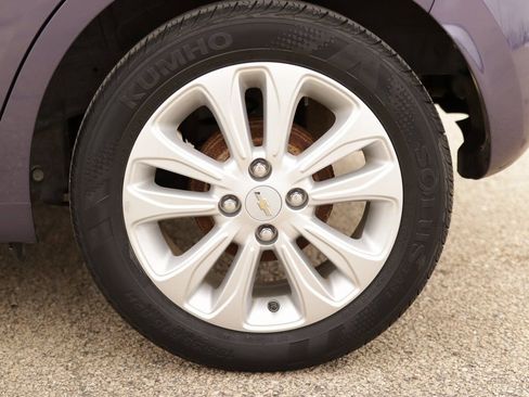 Used 2017 Chevrolet Spark LT image 30