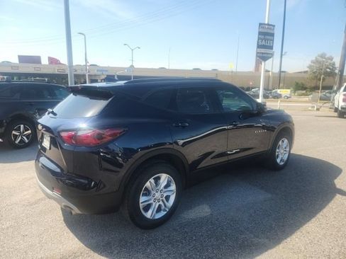 Used 2020 Chevrolet Blazer LT FWD image 3