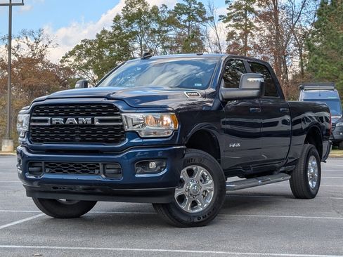 Used 2024 RAM 2500 Big Horn w/ Sport Appearance Package image 4