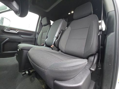 Used 2024 Chevrolet Silverado 3500 LT image 18