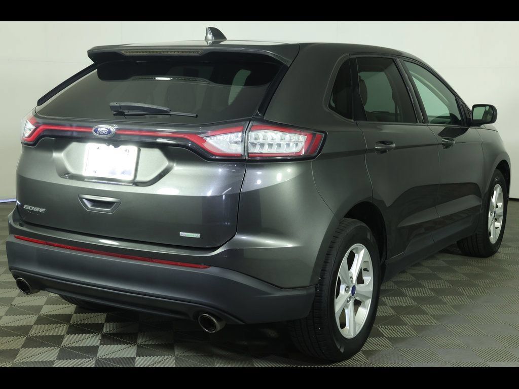 Used 2016 Ford Edge SE FWD image 14