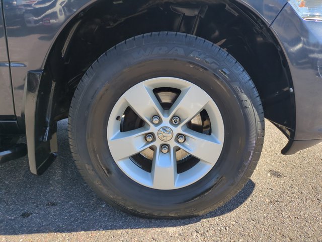 Used 2017 RAM 1500 Express AWD/4WD image 21