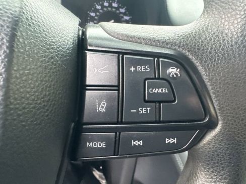 Used 2022 Toyota Sienna LE image 31