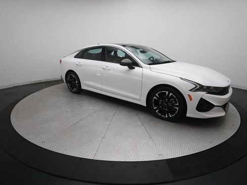 Used 2023 Kia K5 GT-Line image 11