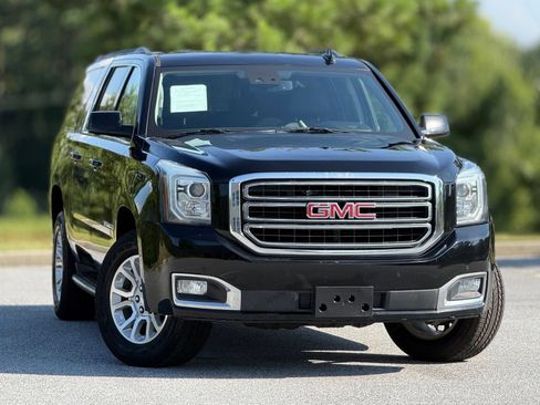 Used 2018 GMC Yukon XL SLT AWD/4WD image 4
