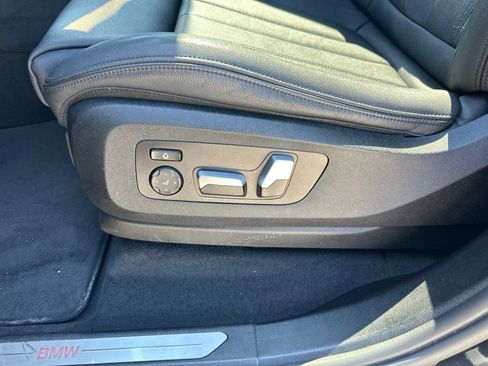 Used 2021 BMW X5 xDrive40i w/ Premium Package AWD/4WD image 16