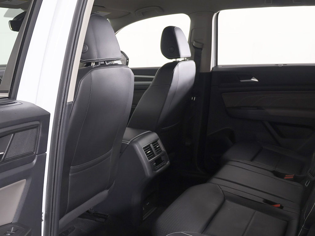 Used 2023 Volkswagen Atlas SE w/ Black Wheel Package FWD image 27