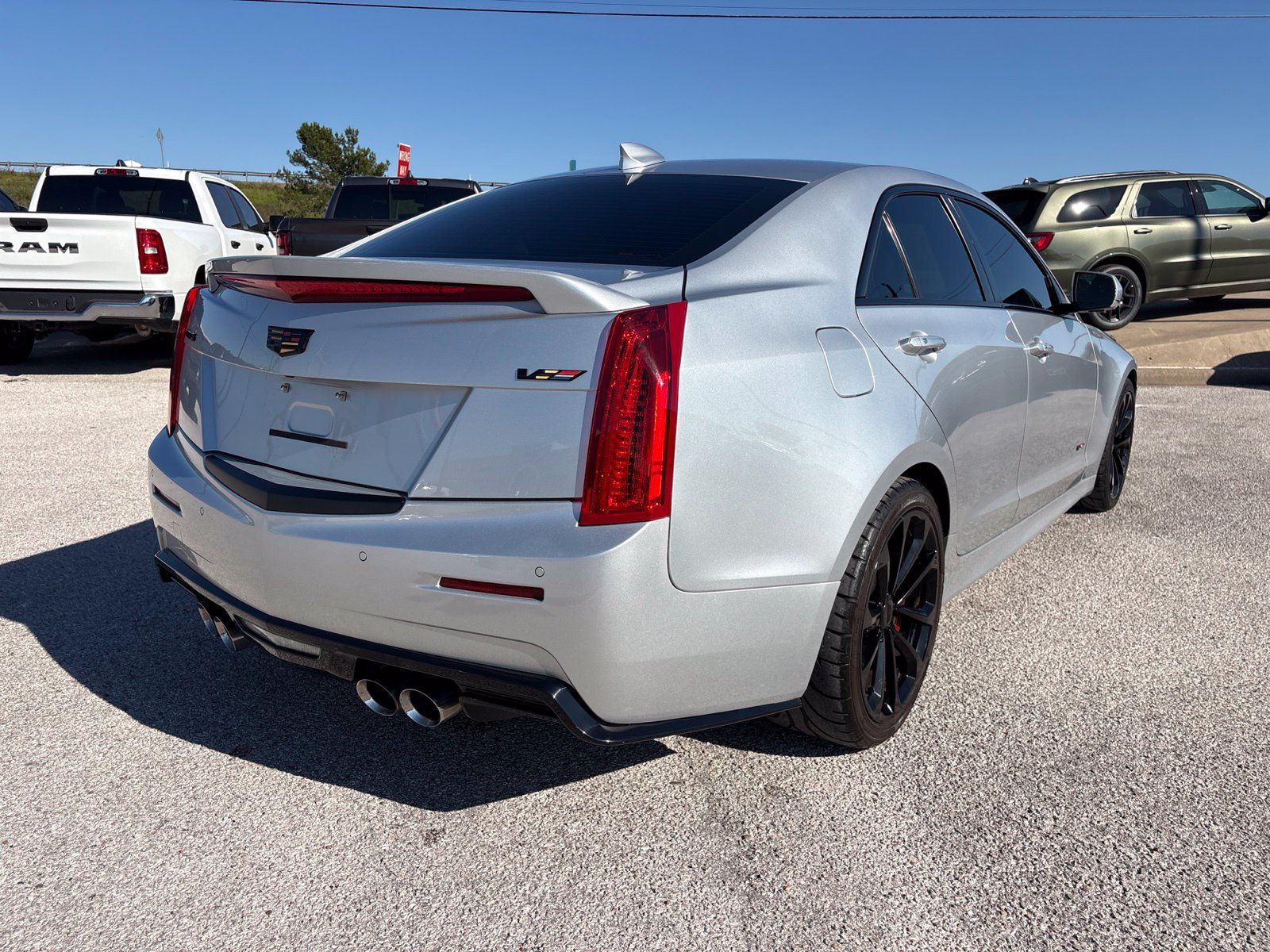 Used 2017 Cadillac ATS V w/ Luxury Package RWD image 6