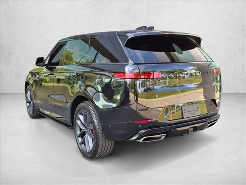 Used 2024 Land Rover Range Rover Sport Dynamic SE AWD/4WD image 8