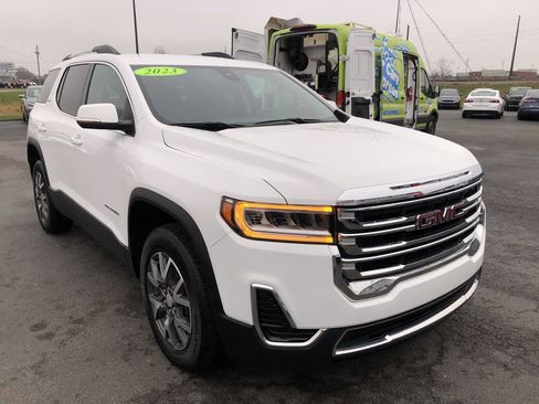 Used 2023 GMC Acadia SLE w/ Driver Convenience Package image 7