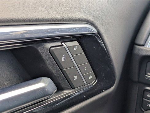 Certified 2025 Chevrolet Tahoe Z71 image 28