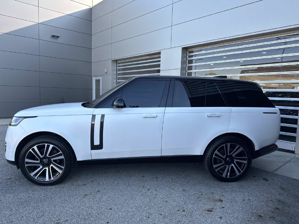 Certified 2023 Land Rover Range Rover SE AWD/4WD image 4