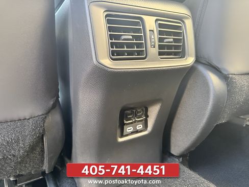 Used 2025 Toyota RAV4 XLE FWD image 21
