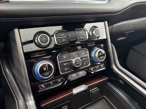 Used 2024 GMC Yukon Denali Ultimate w/ LPO, Floor Liner Package image 18