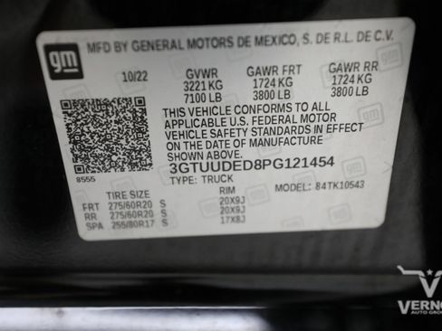 Used 2023 GMC Sierra 1500 SLT AWD/4WD image 14