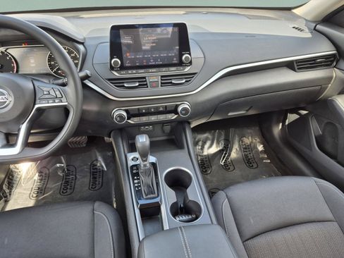 Certified 2022 Nissan Altima 2.5 SV FWD image 14
