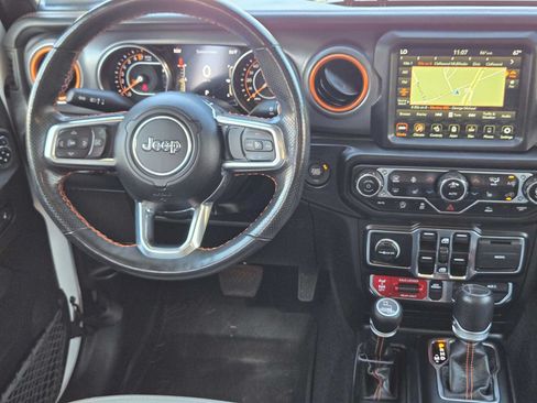 Used 2023 Jeep Gladiator Mojave w/ Cold Weather Group AWD/4WD image 26