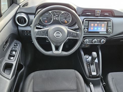 Used 2020 Nissan Versa S image 5