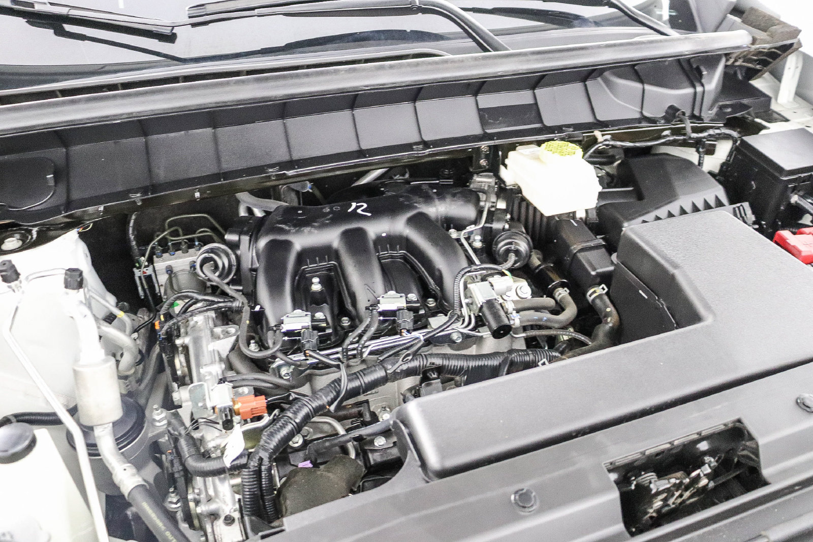 Used 2024 Nissan Pathfinder SV FWD image 28