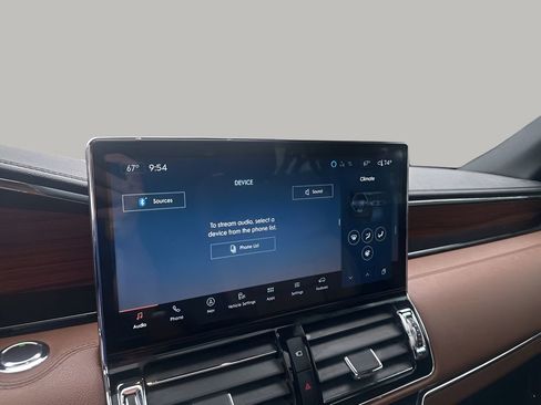 Used 2024 Lincoln Navigator L Reserve image 35