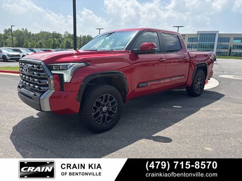 Used 2024 Toyota Tundra Platinum AWD/4WD image 2