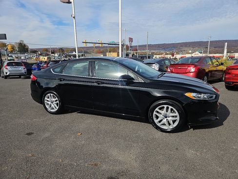 Used 2016 Ford Fusion SE image 33