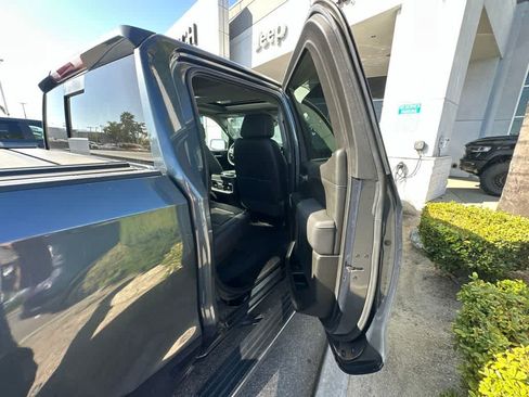 Used 2020 Chevrolet Silverado 1500 LTZ w/ LTZ Premium Package AWD/4WD image 9