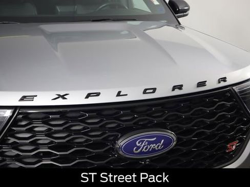 Used 2020 Ford Explorer ST w/ ST Street Pack AWD/4WD image 18