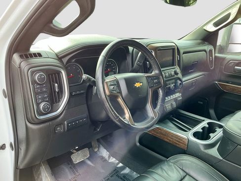 Used 2022 Chevrolet Silverado 3500 High Country w/ Z71 Off-Road Package AWD/4WD image 9