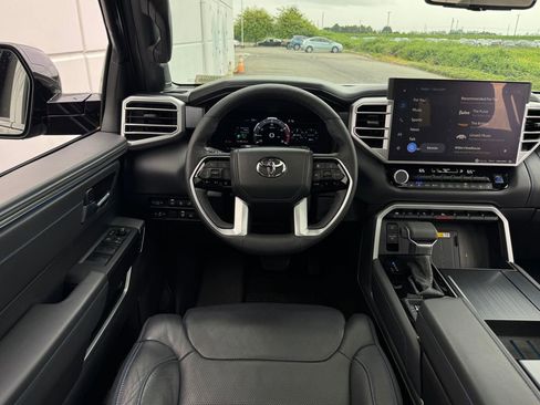 Certified 2024 Toyota Sequoia Platinum AWD/4WD image 13