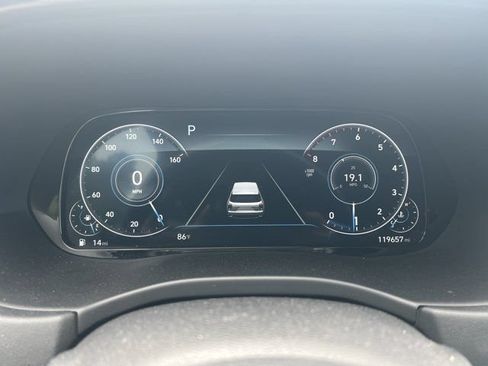 Used 2021 Hyundai Palisade Limited FWD image 2