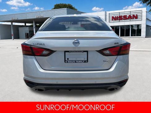 Used 2020 Nissan Altima 2.5 SR w/ Premium Package FWD image 5