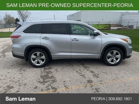 Used 2016 Toyota Highlander Limited image 3