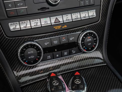 Used 2017 Mercedes-Benz SL 63 AMG image 35