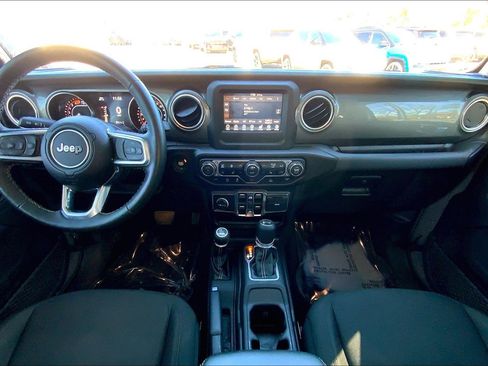 Certified 2021 Jeep Wrangler Unlimited Sahara w/ Cold Weather Group image 13