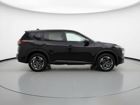 Used 2025 Nissan Rogue SV AWD/4WD image 11