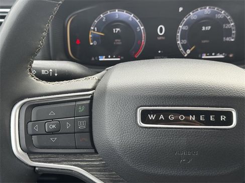 Used 2024 Jeep Wagoneer L Series II w/ Flexible Seating Group image 26