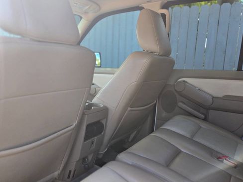 Used 2010 Mercury Mountaineer Premier RWD image 13
