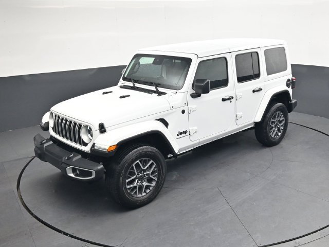 Used 2025 Jeep Wrangler Unlimited Sahara AWD/4WD image 29