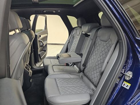 Used 2018 Audi SQ5 Prestige w/ Prestige Package AWD/4WD image 28